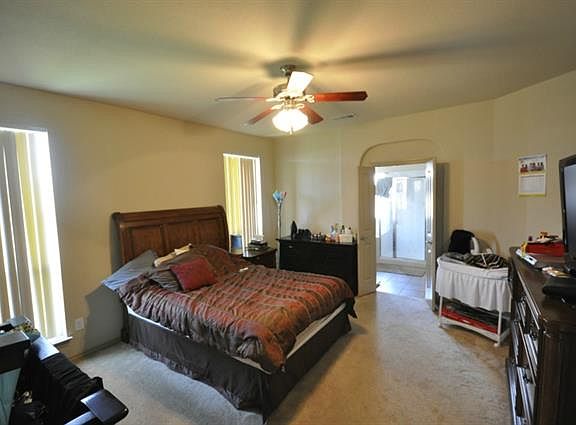5th image of 8735 Cedar Thicket Dr