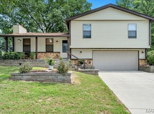 532 Chele Dr, Saint Charles, MO 63304