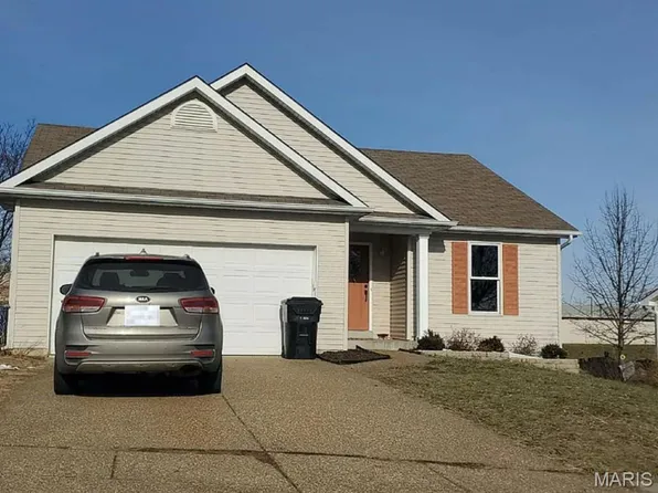 4019 Jessica Dr, Wentzville, MO 63385