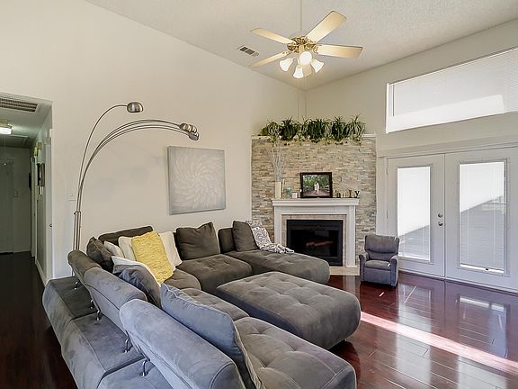 4th image of 8810 Pine Forest Dr