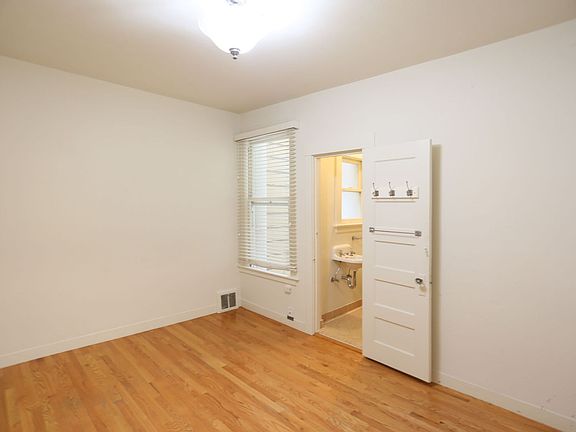 3rd image of 456 Green St