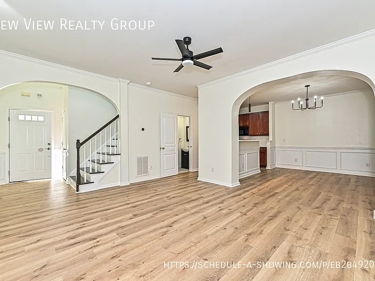 10208 Old Carolina Dr — Photo 3