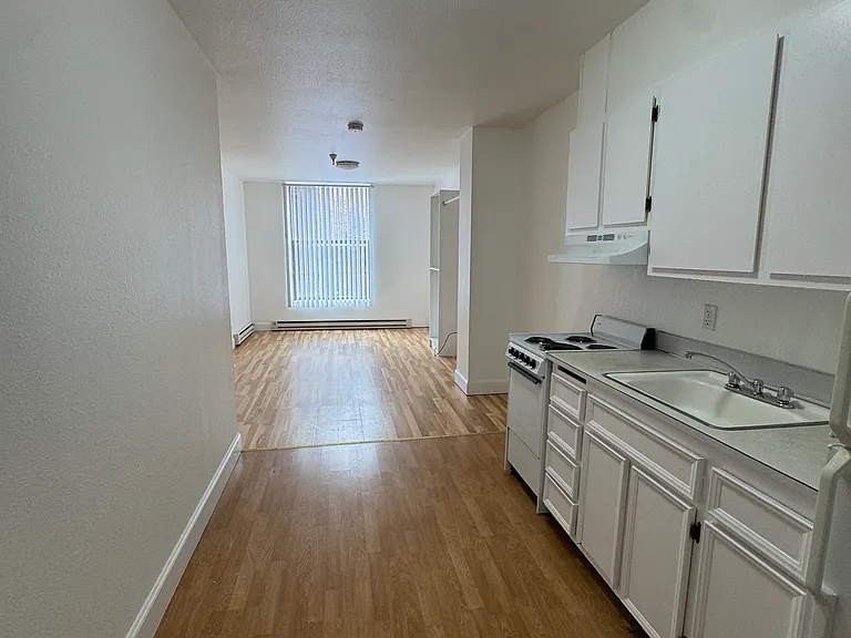 17 SW 2nd Ave #211 — Photo 6