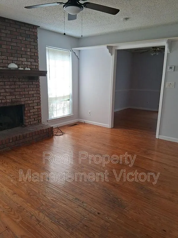 Building Photo - 1757 Tahiti Ln