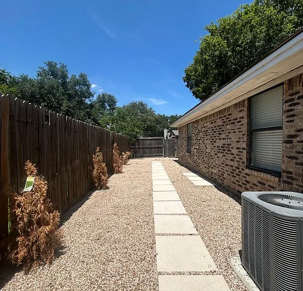 7503 April Ln #7503 — Photo 23