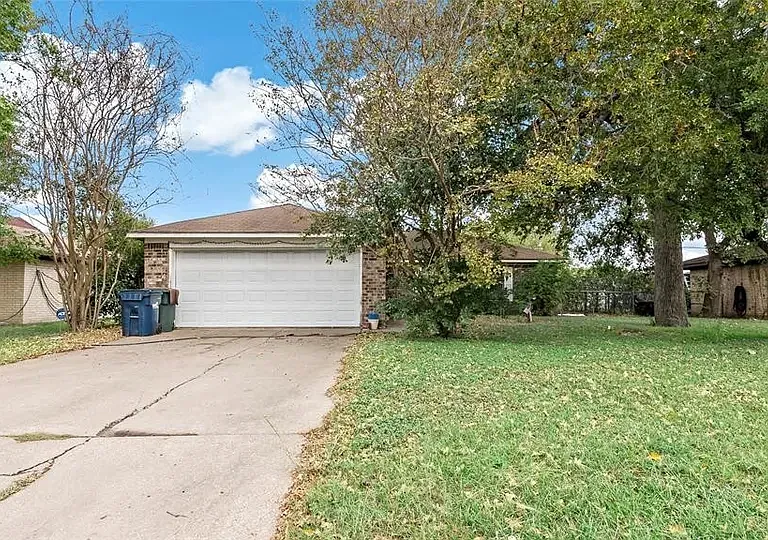 3505 Pecos St — Photo 1