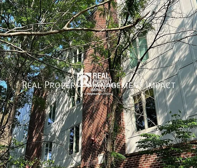 400 W Rosemary St #403 — Photo 4