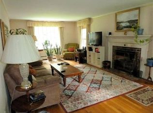 521 Pearl St, Reading, MA 01867