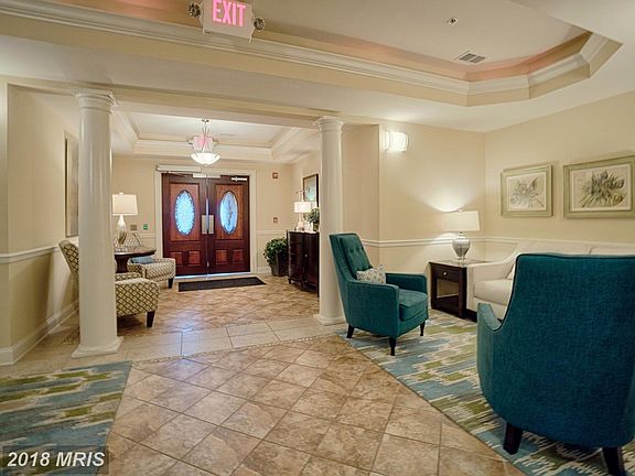 2nd image of 10275 Fountain Cir APT 111