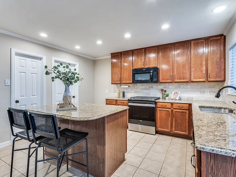 1808 Ringtail Dr — Photo 10