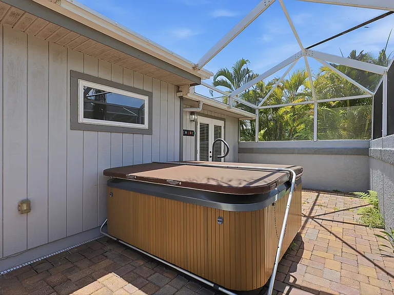 11206 Longwood Ct — Photo 34