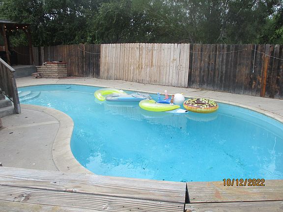 4th image of 5430-32 Mary Lane Dr