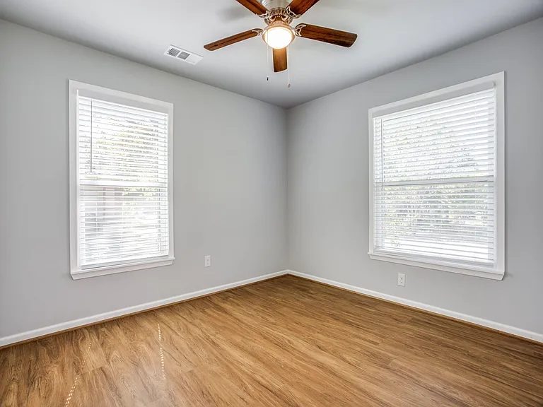 10562 Andover Dr — Photo 9