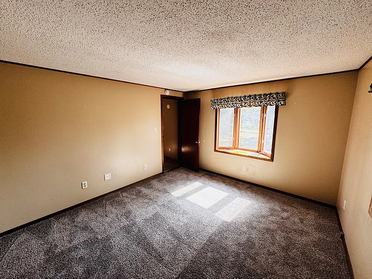 2109 Monte Vista Dr — Photo 13