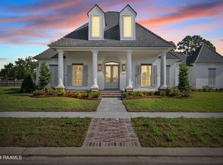 303 Ivy Cottage Dr, Youngsville, LA 70592