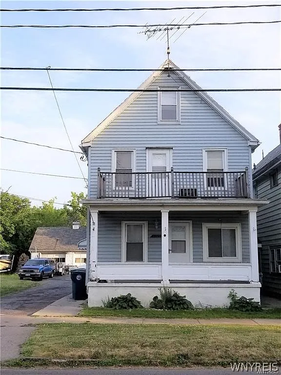 2225 Falls St photo 1