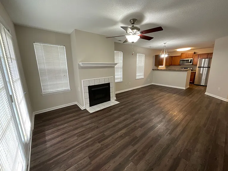 Meridian Park Apartments — Photo 83