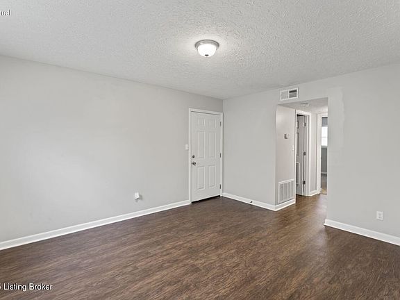 5th image of 3217 Fordhaven Rd APT 5