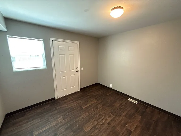 4312 Sacramento Ct NE — Photo 11