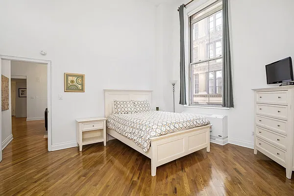 Rented by R New York | media 4
