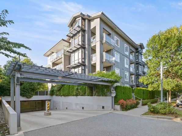 550 Seaborne Pl #407, Pt Coquitlam, BC V3B 0L3