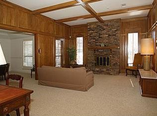 4015 Bobbin Ln, Addison, TX 75001