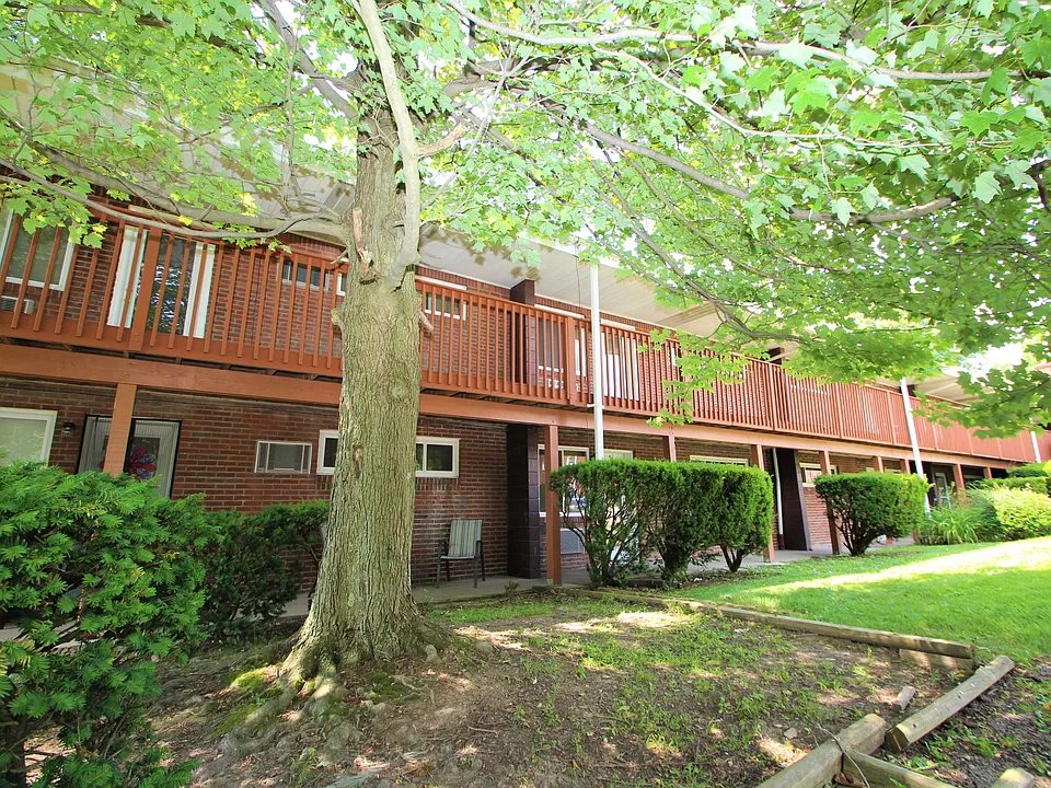 243 Moon Clinton Rd
