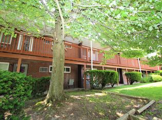 243 Moon Clinton Rd, Coraopolis, PA 15108