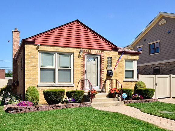 2nd image of 7317 N Olcott Ave