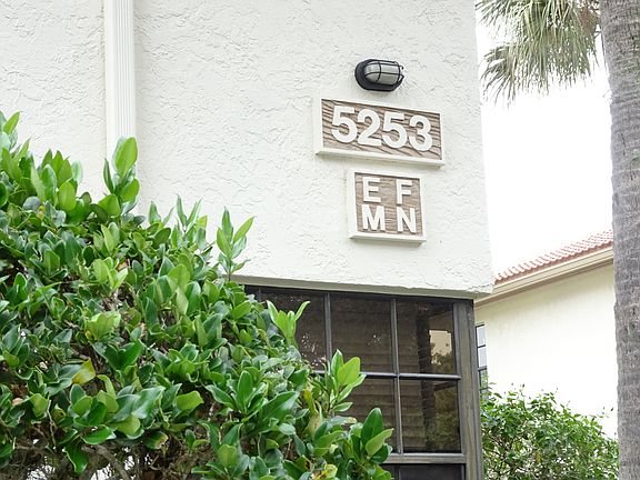 5253 E. Brisata E