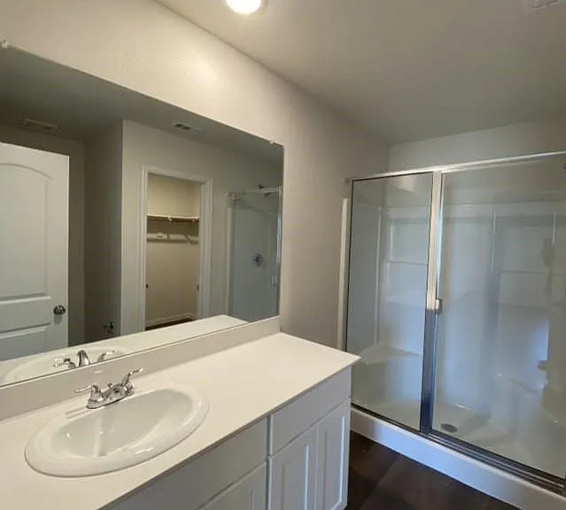 413 E Hull St — Photo 19