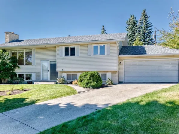 206 E Huntham Pl NE, Calgary, AB T2K 4G6