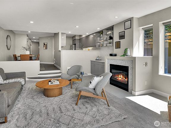2nd image of 1202 Lakeview Boulevard E #1