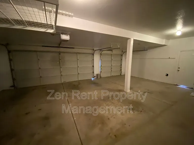 426 S Burk St — Photo 14