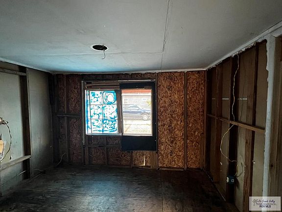 4th image of 101 E Buchanan Ave