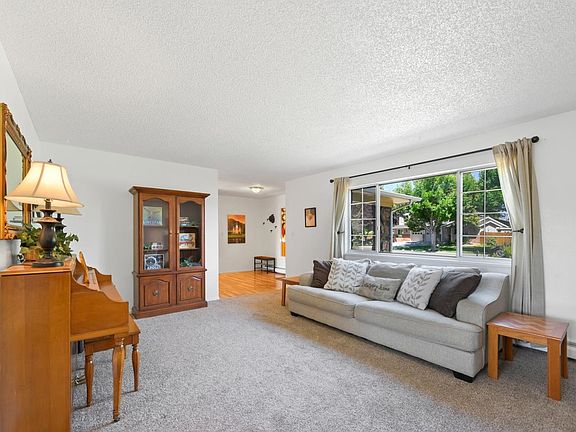 4th image of 3115 Beechwood St