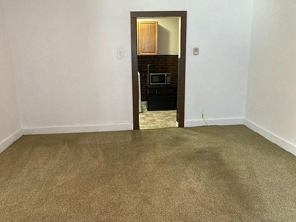 2nd image of 2819 Birney Ave #1