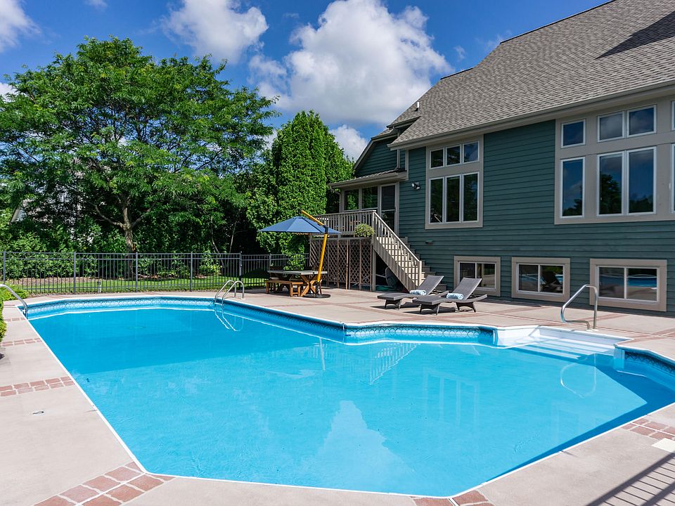 1st image of 13555 W Deer Park Ct