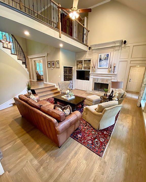 1st image of 42 Trailridge Dr