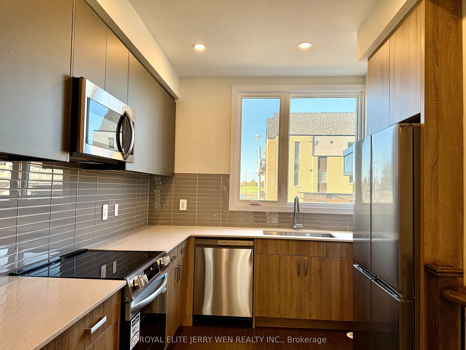 5 bed, $4,300 — Photo 2