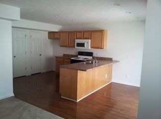 111 Pine St, Hurricane, WV 25526