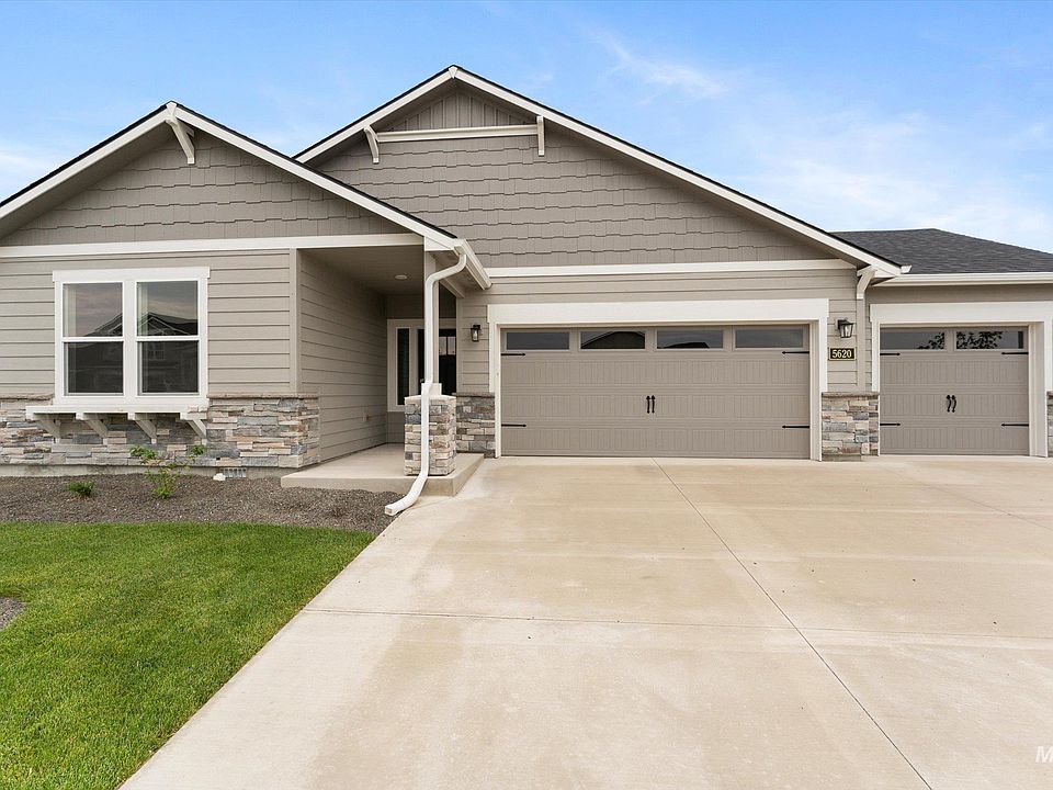1st image of 5620 E Arrosa Street Block #5-lot 26