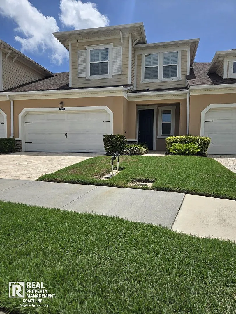 Furnished Sarasota Oasis Water Views Move-In Ready. Ask About Our $1,597 Move-In Credit! — Photo 1
