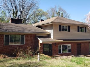 6936 Plantation Rd, Roanoke, VA 24019