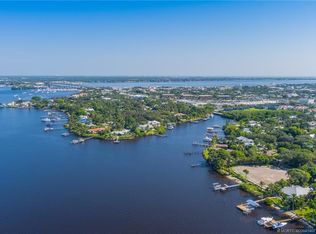 518A SW North River Point Dr, Stuart, FL 34994