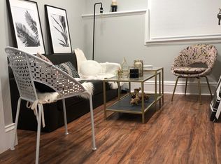 4748 19th Ave NE ROOM 1, Seattle, WA 98105