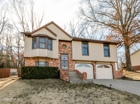 5607 Scherr Dr, Jefferson City, MO 65109