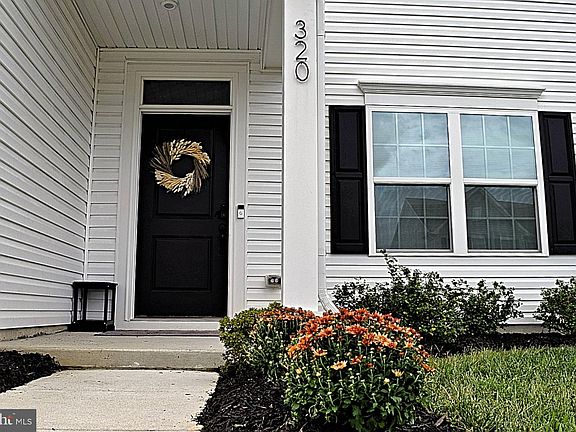 2nd image of 320 Andare Blvd