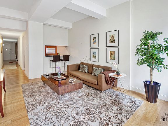 3rd image of 88 Greenwich St APT 822