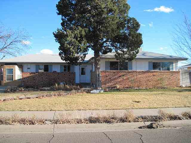 2nd image of 1101 Avenida Manana